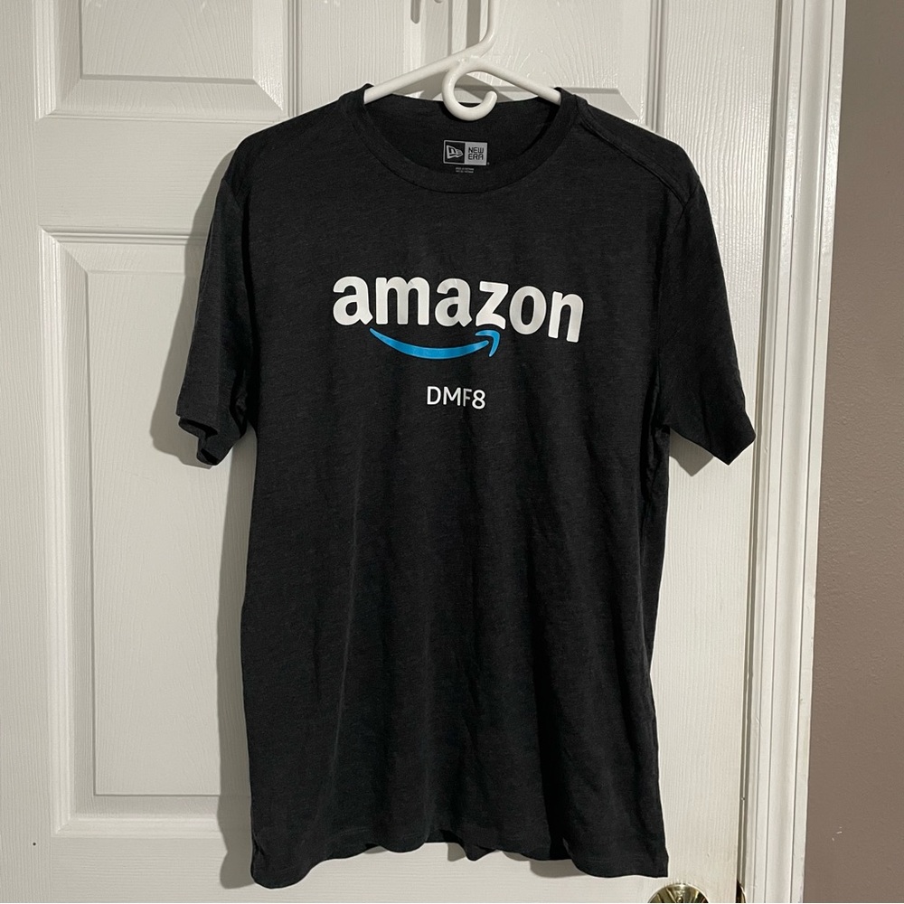 New Era Mens Medium Short Sleeve Amazon Employee T Shirt DMF8 Logo